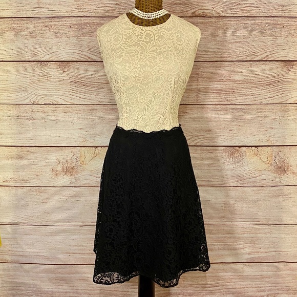 Betsey Johnson Dresses & Skirts - Betsey Johnson Ivory & Black Lace Overlay Sleeveless Fit & Flare Dress 10